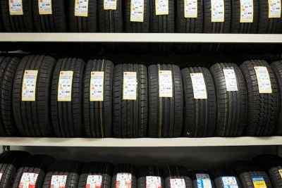 Différence entre les pneus toutes saison et les pneus tout-terrain