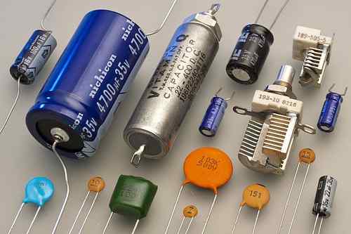 Diferencia entre condensadores e inductores