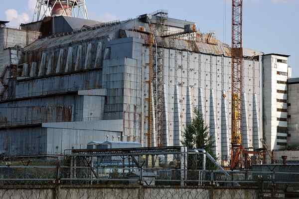 Perbezaan antara Chernobyl dan Hiroshima