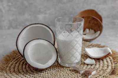 Perbezaan antara santan dan krim kelapa