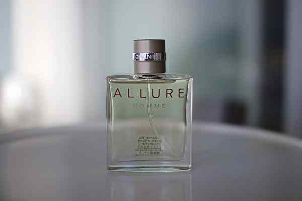 Perbedaan antara Eau de Toilette dan Aftershave