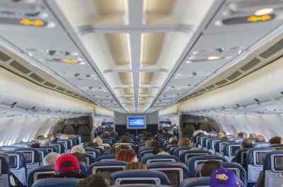 Perbezaan antara ekonomi dan kelas perniagaan dalam penerbangan antarabangsa