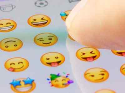 Perbezaan antara emojis dan emotikon