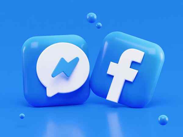 Perbezaan antara Facebook dan Twitter