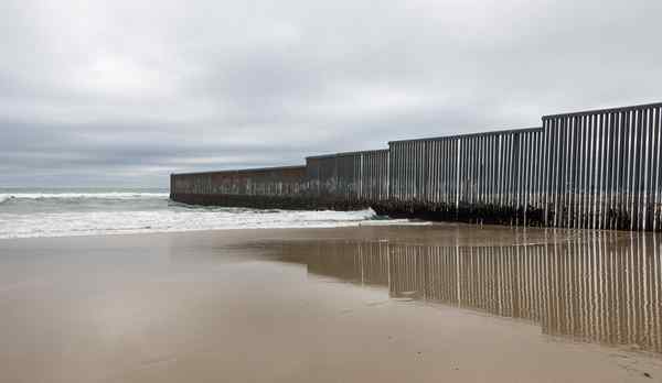 Diferencia entre el muro de México y el muro de Berlín