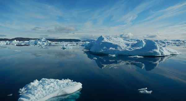 Perbezaan antara ais laut dan ais tanah