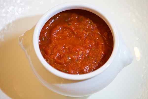 Différence entre la purée de tomates et la pâte de tomate