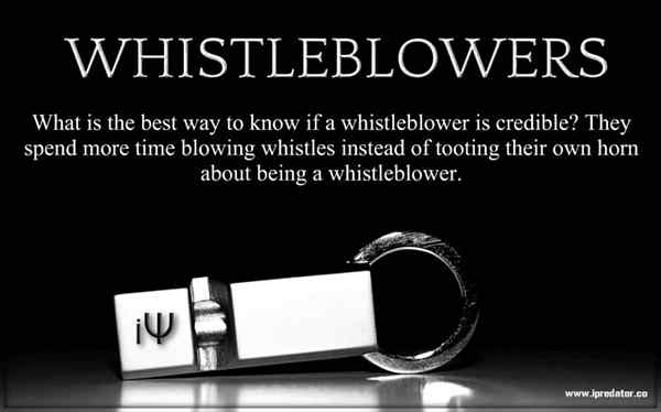Perbedaan antara whistleblower dan leaker