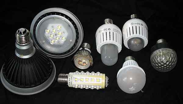 Diferencias entre las bombillas LED y los accesorios LED