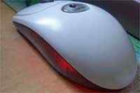 Perbedaan antara mouse optik dan mouse laser