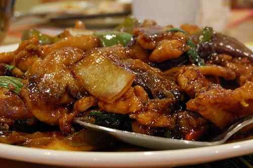 Perbezaan antara ayam szechuan dan hunan