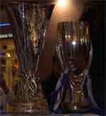 Perbedaan antara Piala UEFA dan Liga Champions