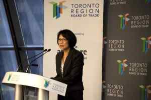 Calon Mayoral 2014 Toronto berbanding Chow, Tory, dan Ford